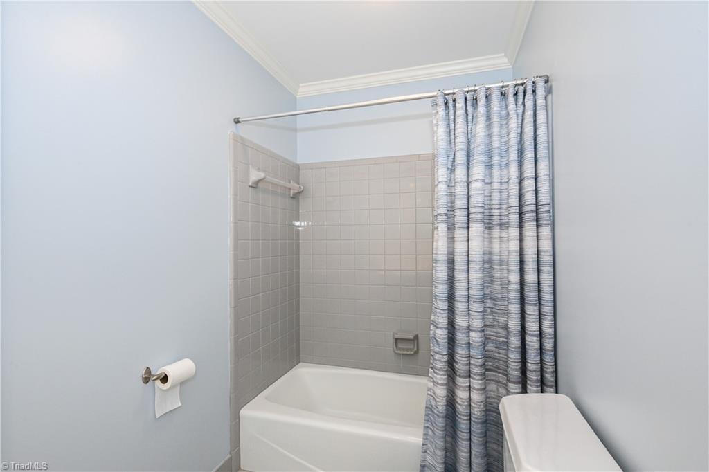 3406 Crosstimbers Drive