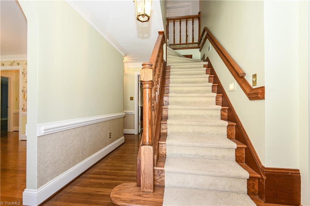 3406 Crosstimbers Drive