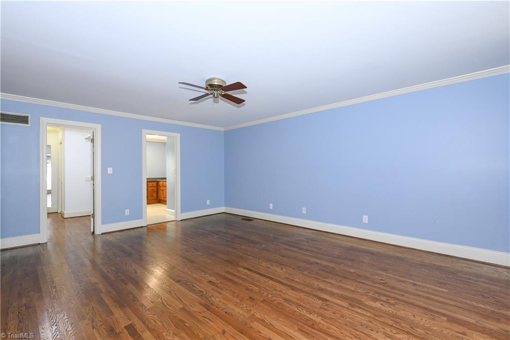 3406 Crosstimbers Drive