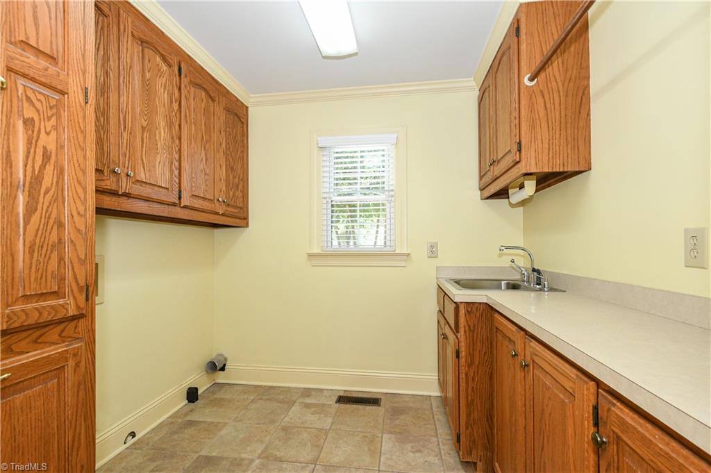 3406 Crosstimbers Drive
