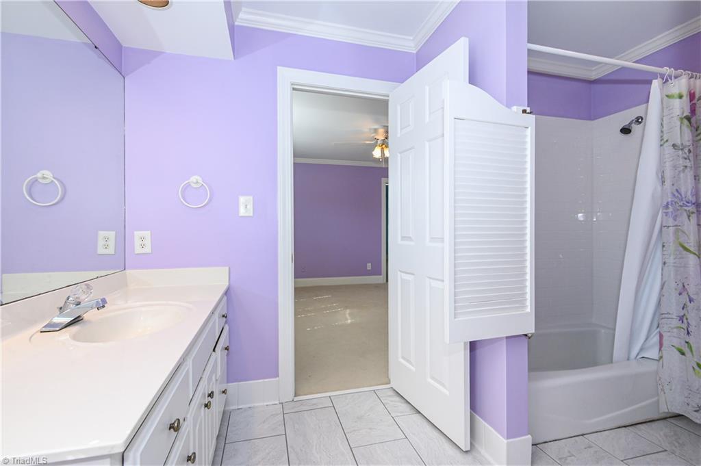 3406 Crosstimbers Drive