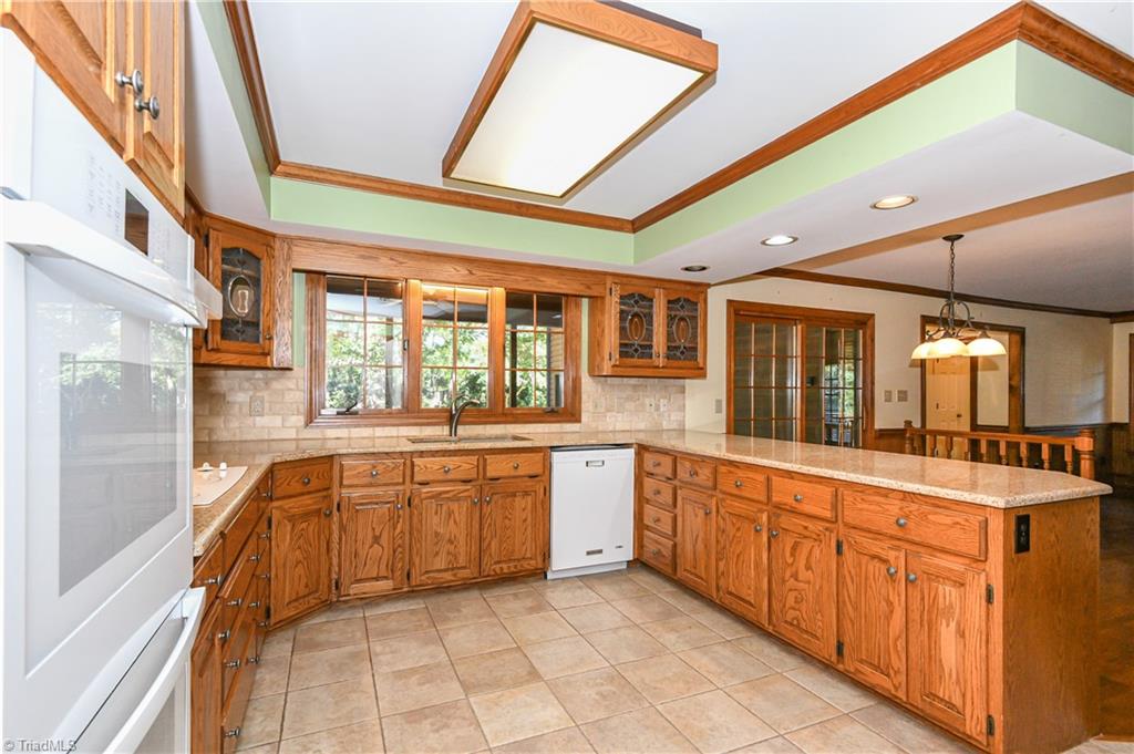 3406 Crosstimbers Drive
