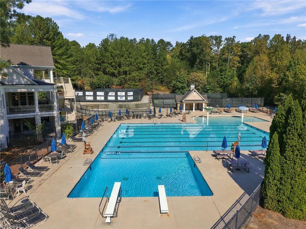 706 Chestnut Hill Court