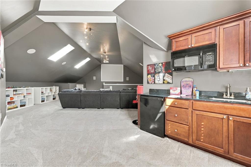 706 Chestnut Hill Court