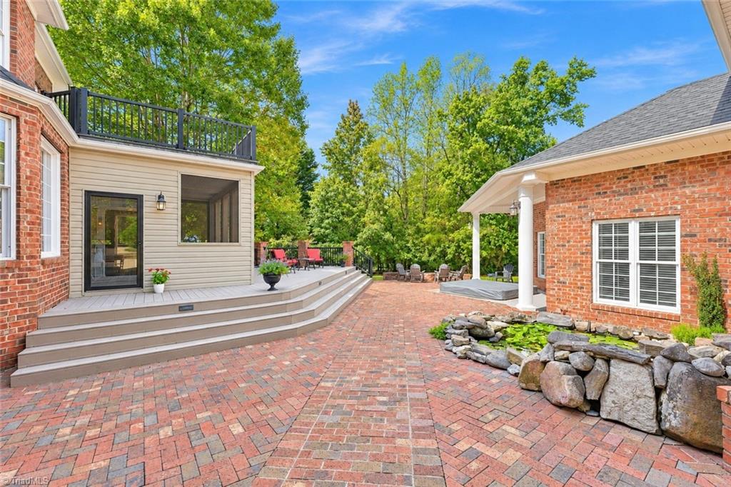 706 Chestnut Hill Court