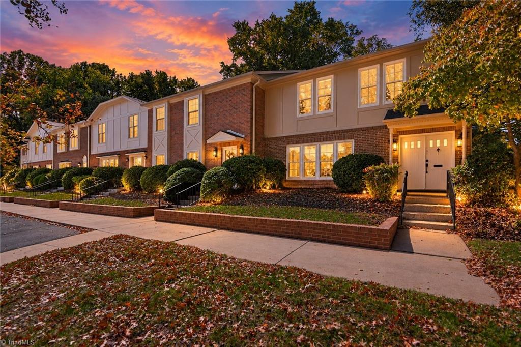 1 Fountain Manor Drive F Greensboro Nc Us 27405 B8e25de296b4caa0696dc02067202732