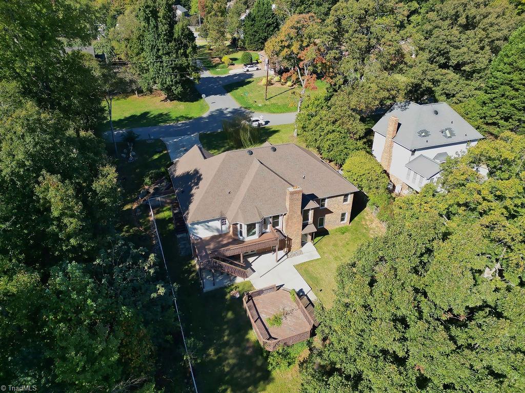 948 Aquaview Drive