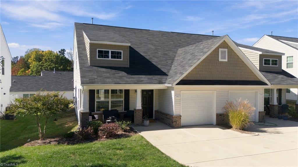 3923 Straw Hat Road