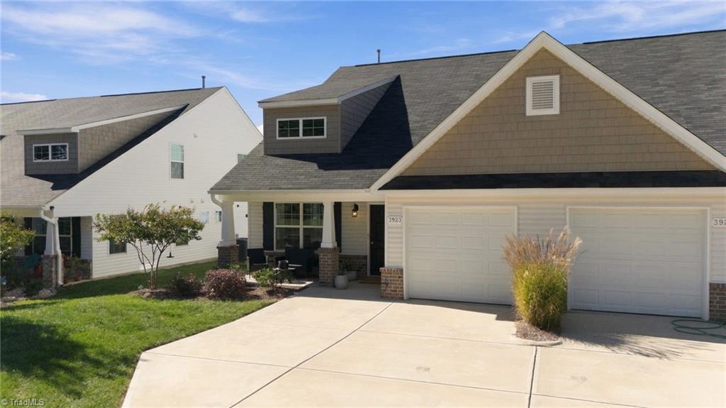 3923 Straw Hat Road