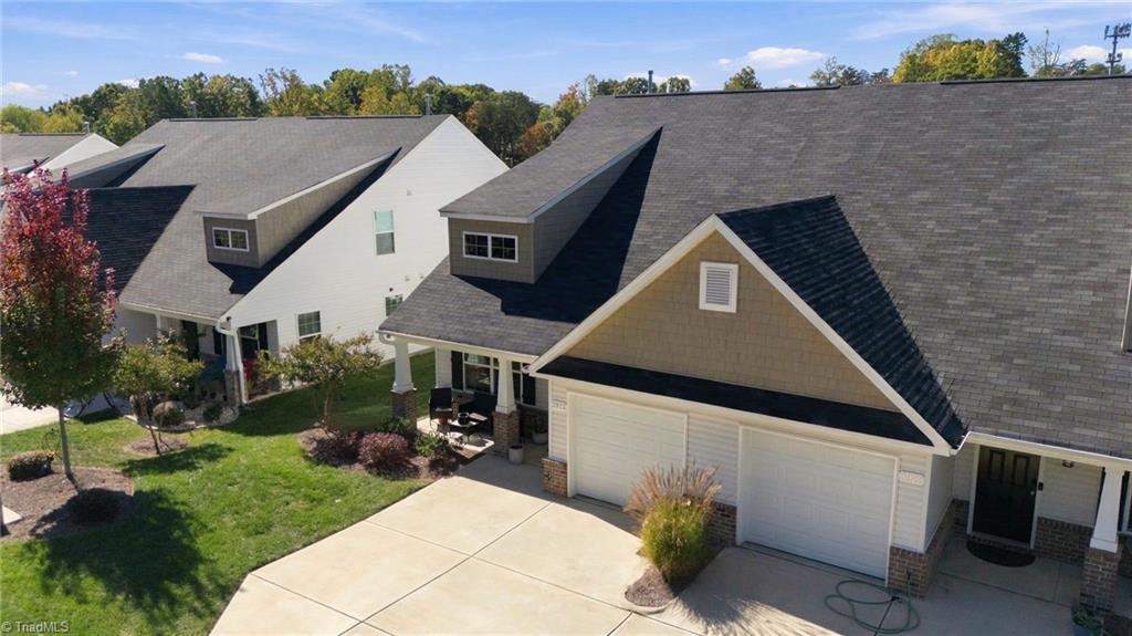 3923 Straw Hat Road