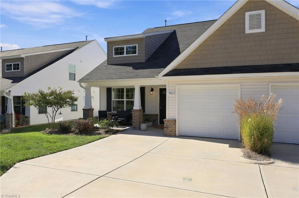 3923 Straw Hat Road