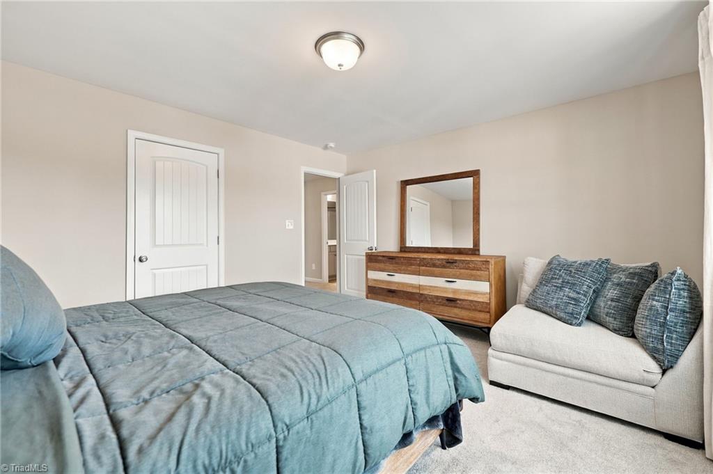 3923 Straw Hat Road
