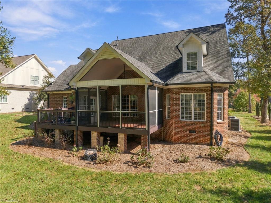225 Heatherwood Drive, Winston-Salem