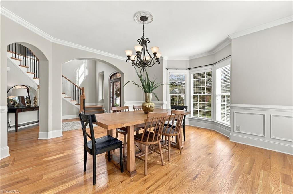 225 Heatherwood Drive, Winston-Salem