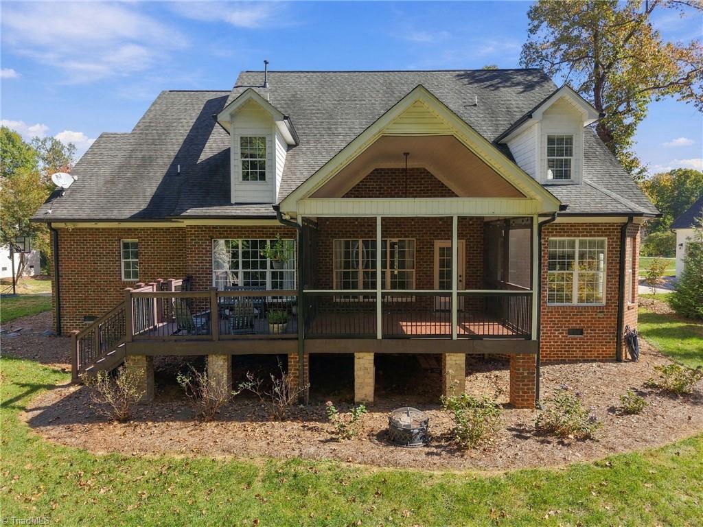225 Heatherwood Drive, Winston-Salem