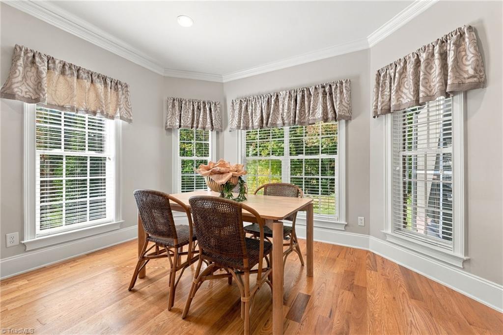 225 Heatherwood Drive, Winston-Salem