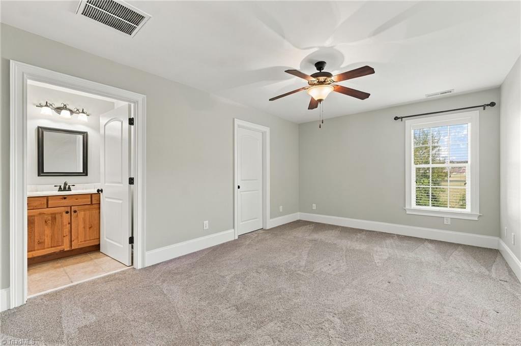 225 Heatherwood Drive, Winston-Salem