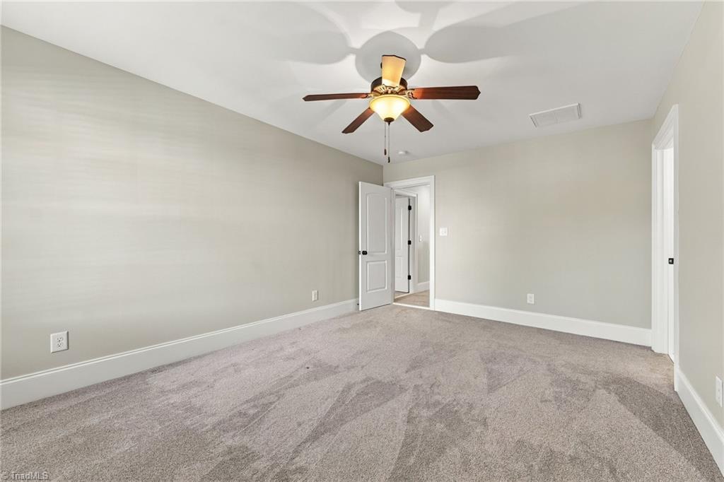 225 Heatherwood Drive, Winston-Salem