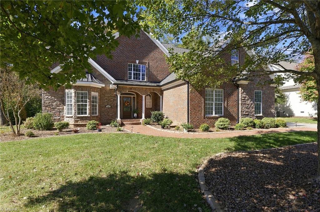 225 Heatherwood Drive, Winston-Salem