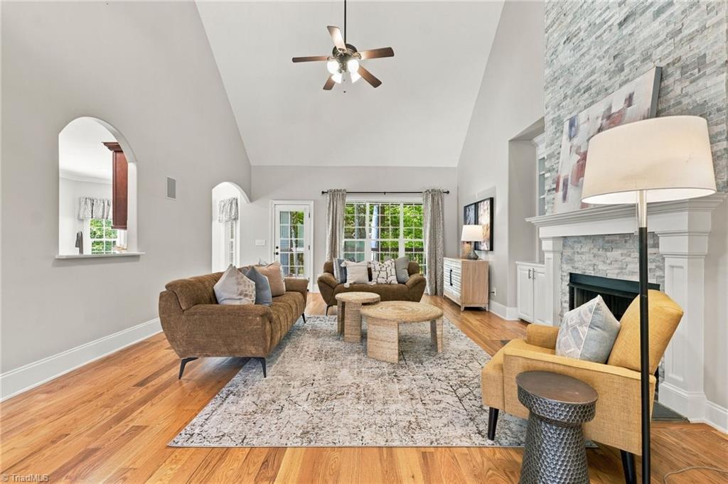 225 Heatherwood Drive, Winston-Salem