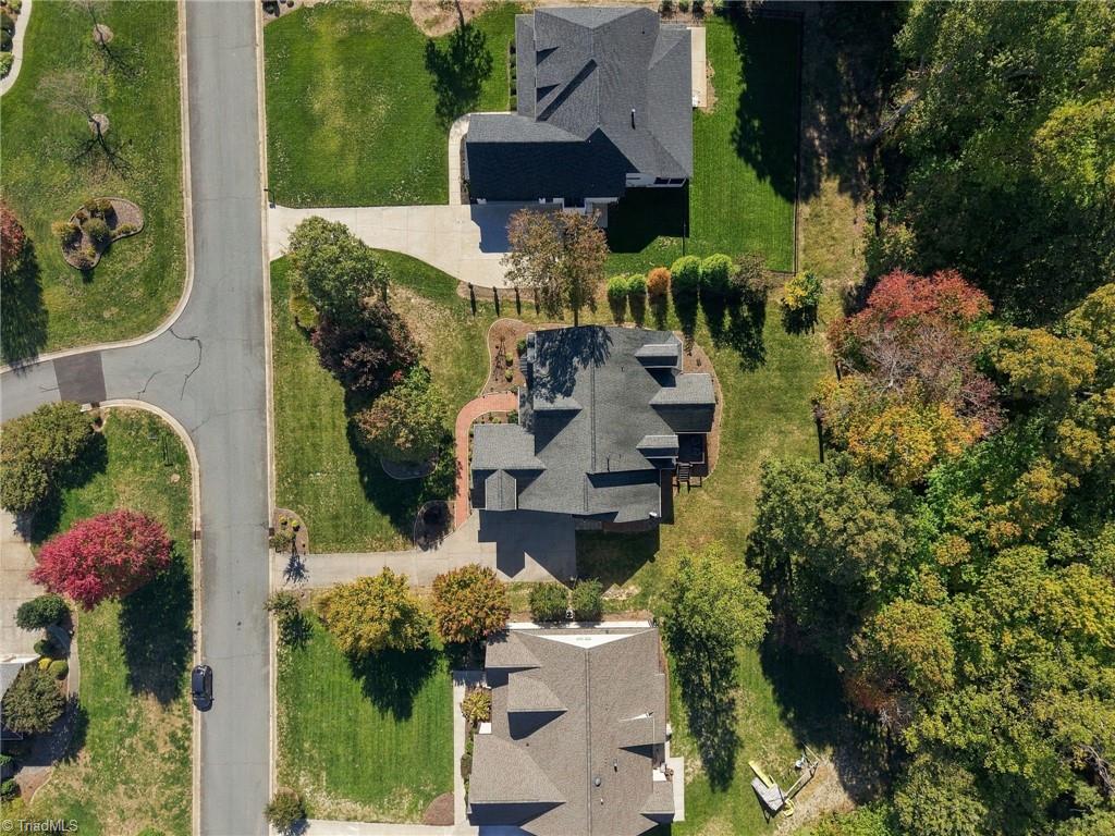 225 Heatherwood Drive, Winston-Salem