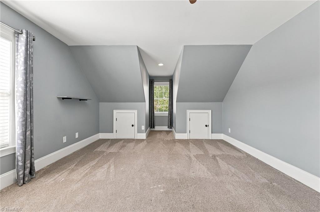 225 Heatherwood Drive, Winston-Salem