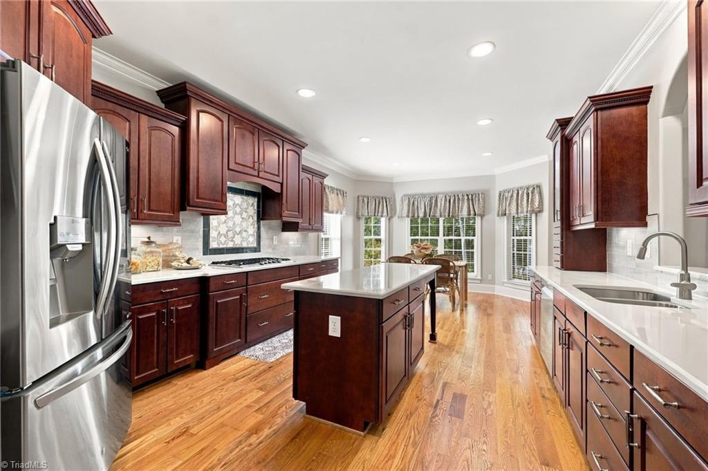225 Heatherwood Drive, Winston-Salem