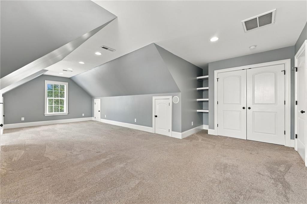 225 Heatherwood Drive, Winston-Salem
