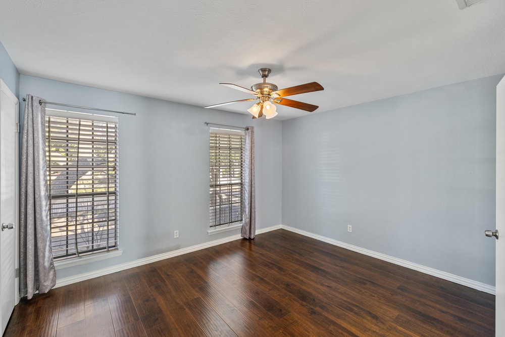 3818 N Hall Street 125