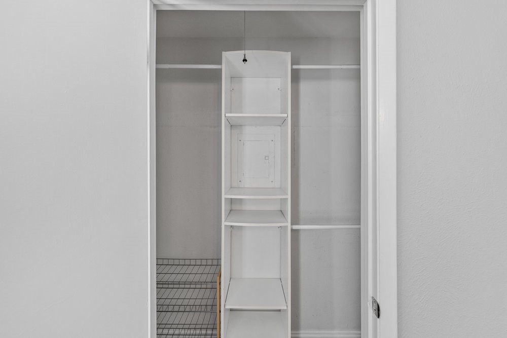 3818 N Hall Street 125