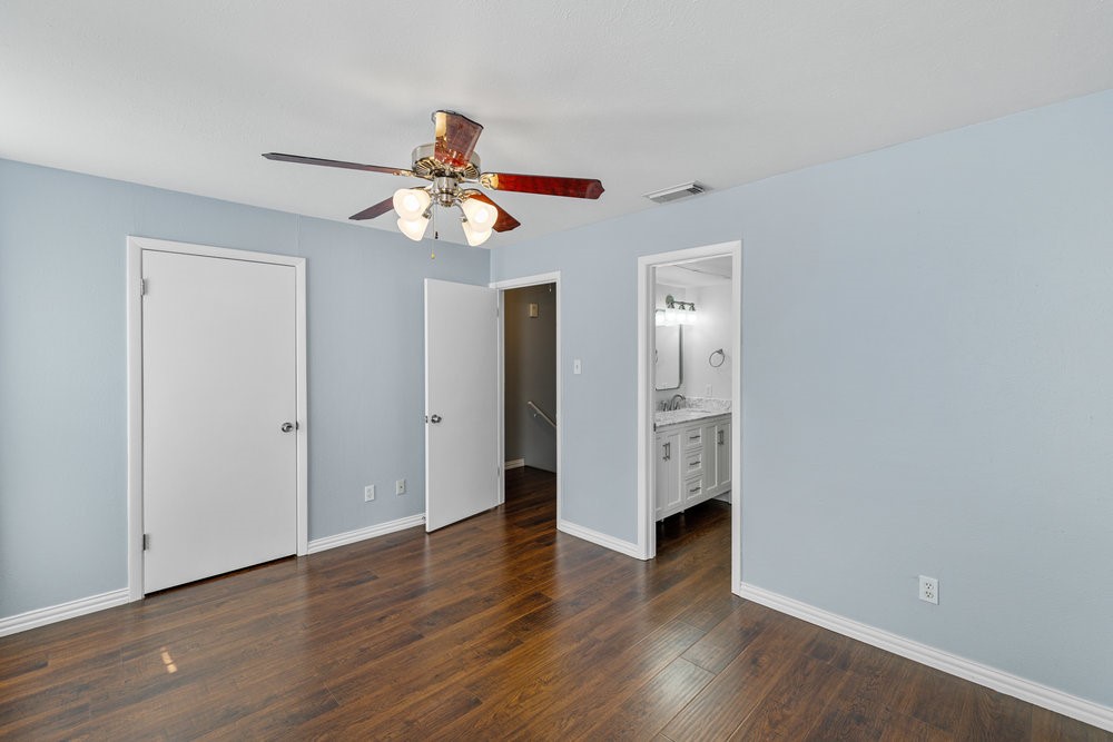 3818 N Hall Street 125