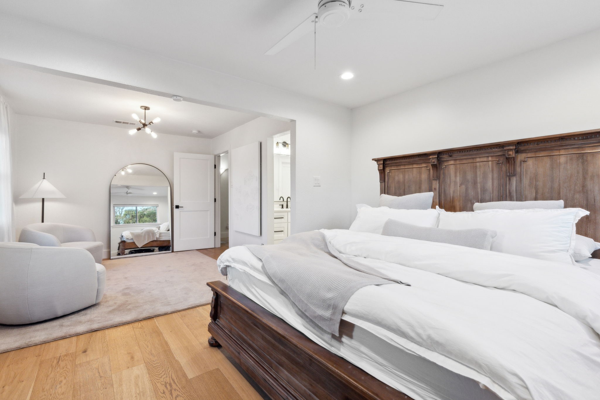 9814 Queenswood Lane