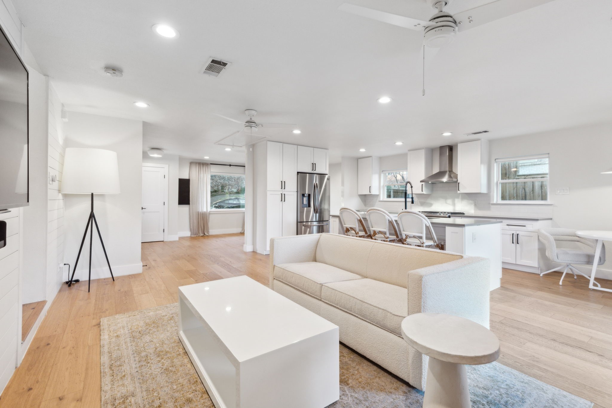 9814 Queenswood Lane