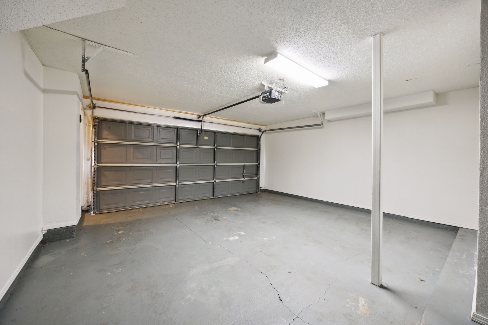 2201 Wolf Street 2104