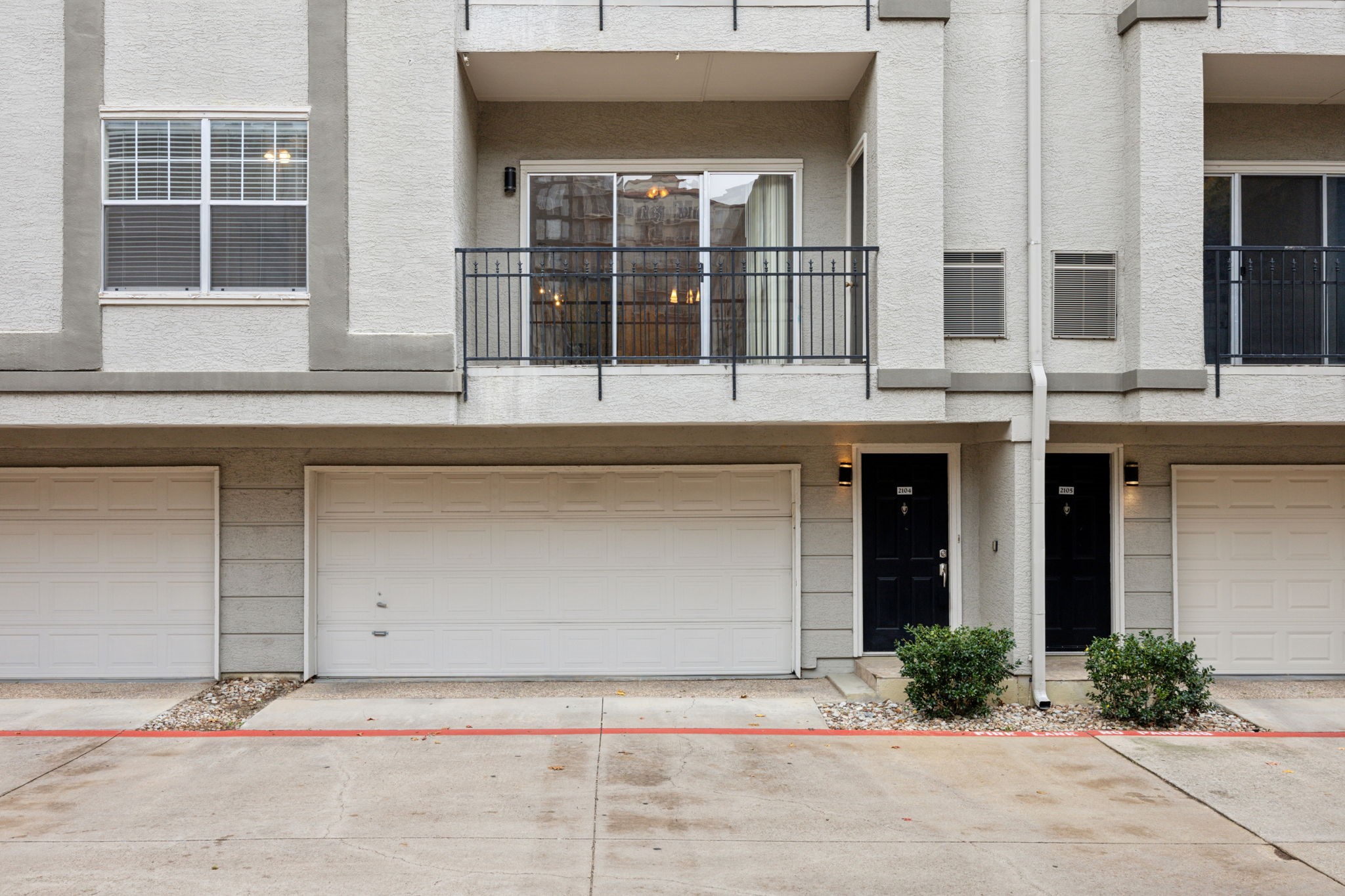 2201 Wolf Street 2104