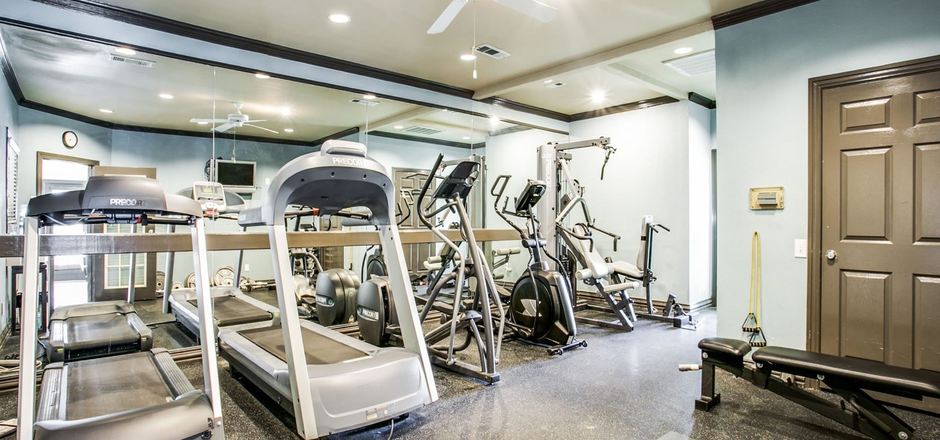 2201 Wolf Street 2104