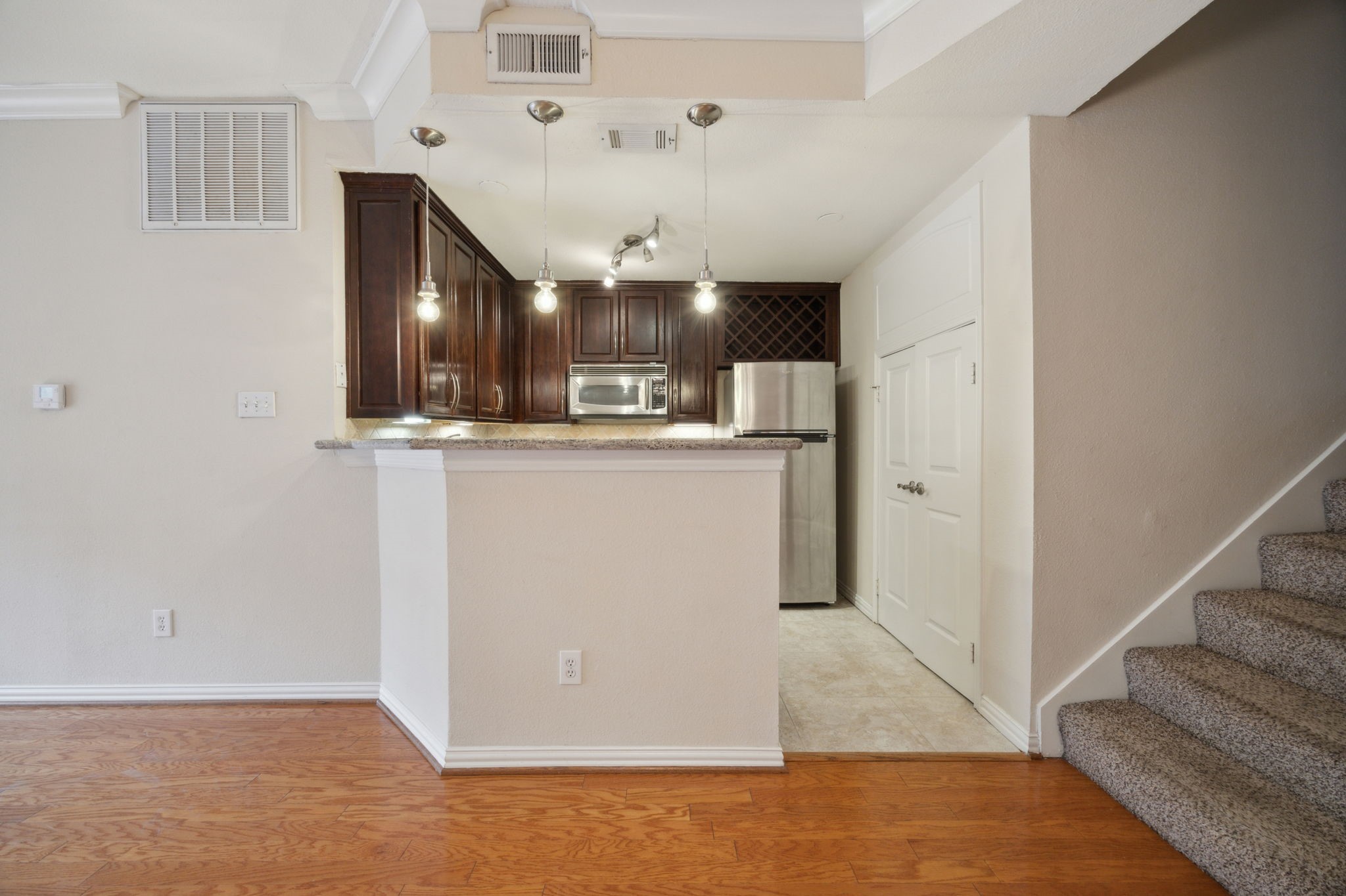 2201 Wolf Street 2104