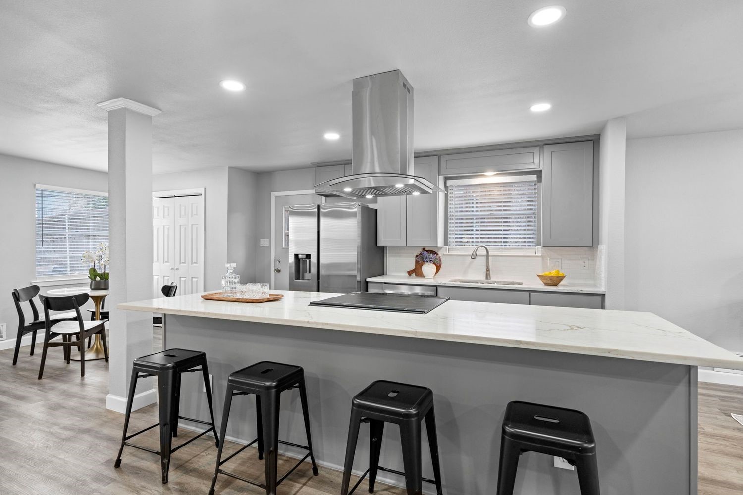 9723 Queenswood Lane