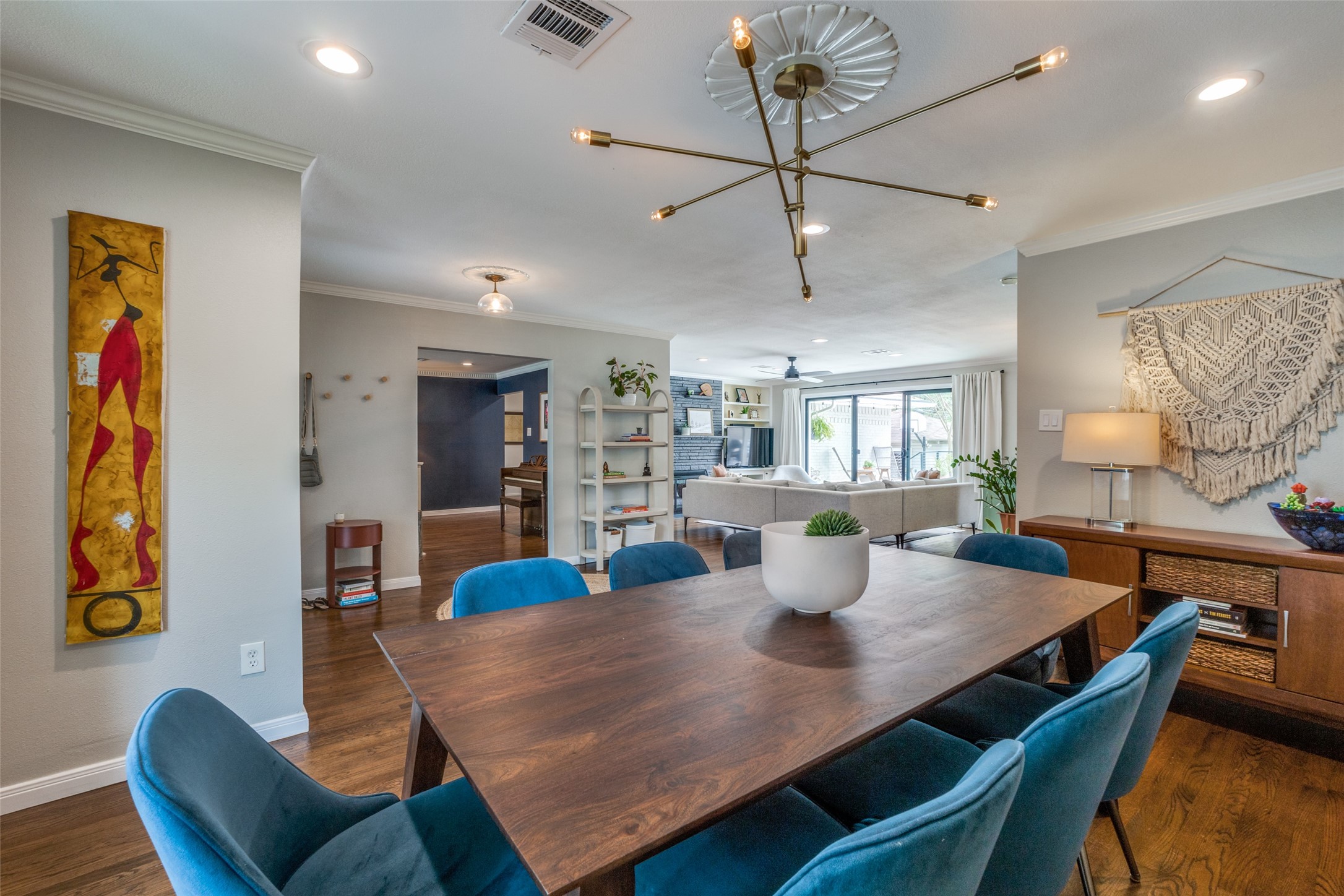 7224 Alexander Drive