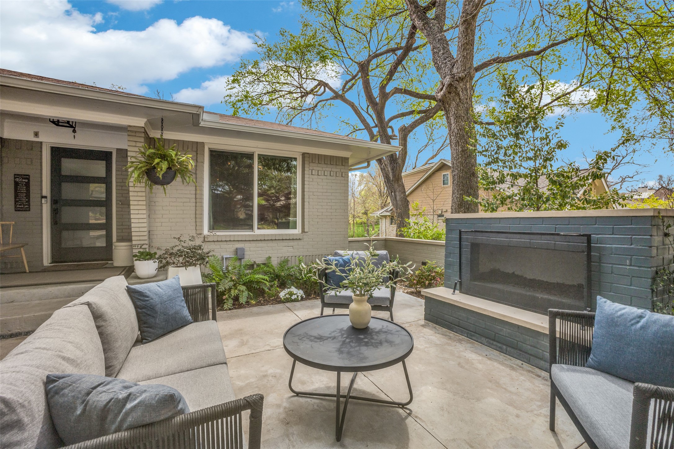 7224 Alexander Drive