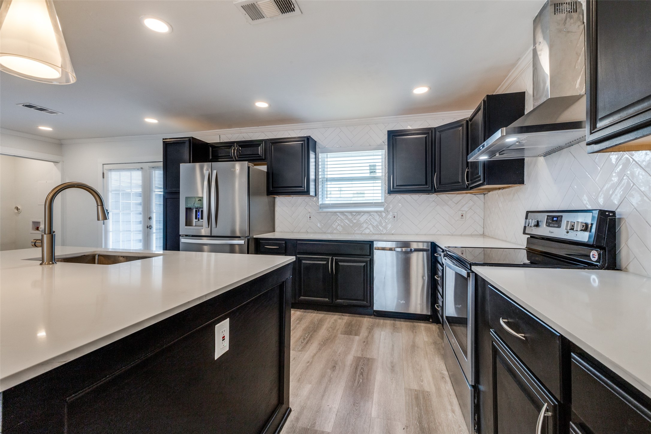 5825 E University Boulevard D