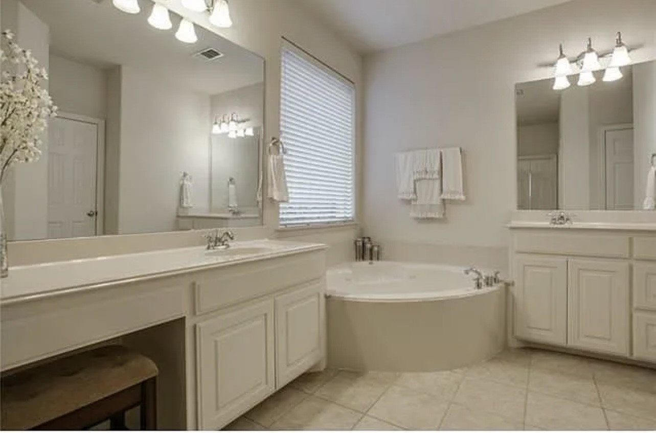 1912 Van Landingham Drive