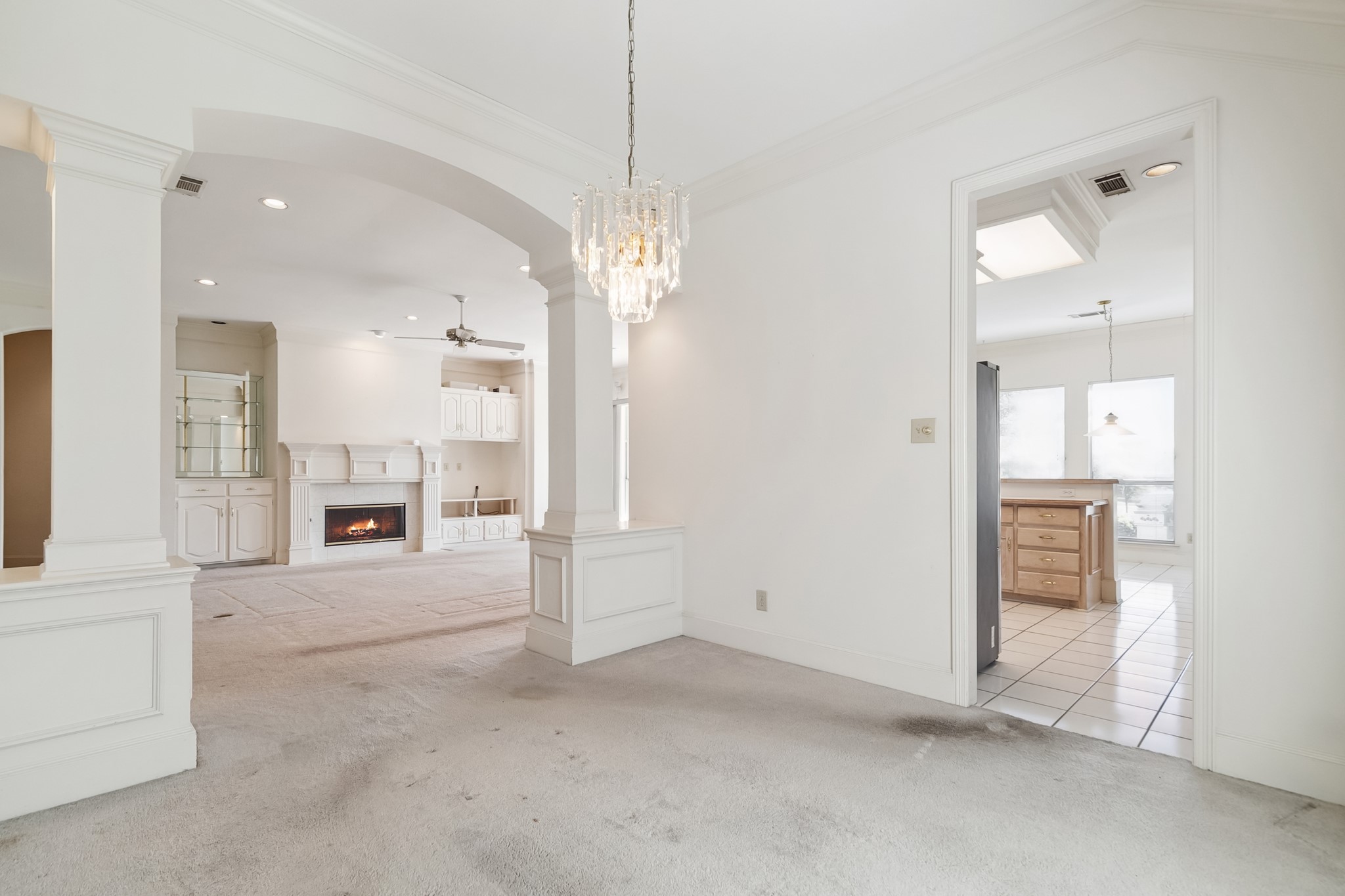 3919 Fairlakes Drive