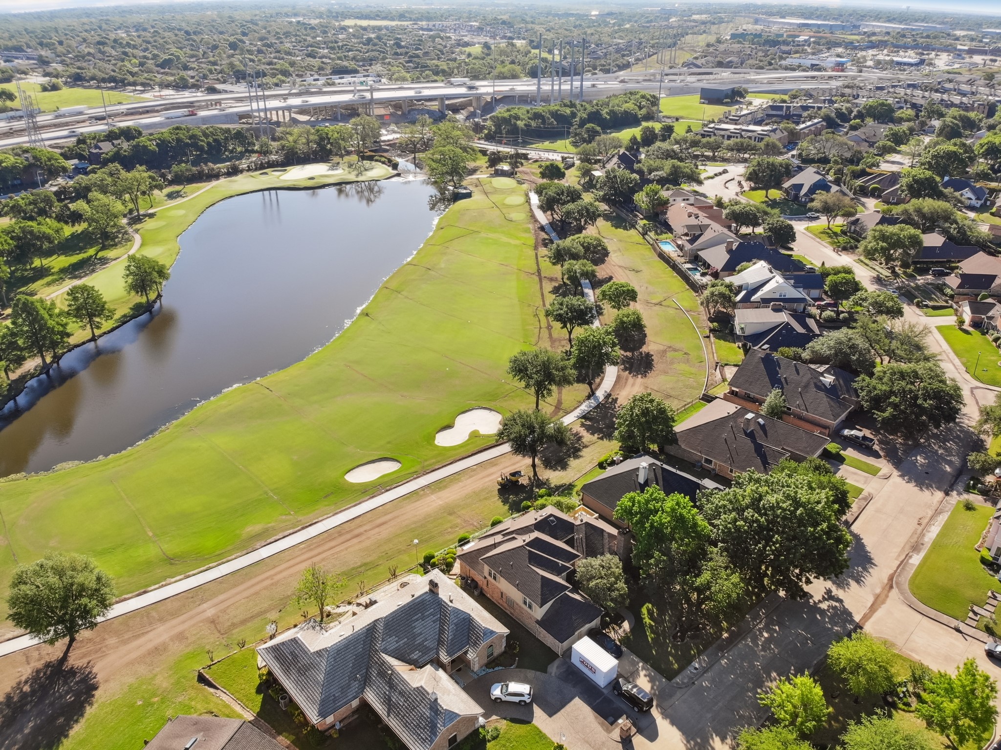 3919 Fairlakes Drive