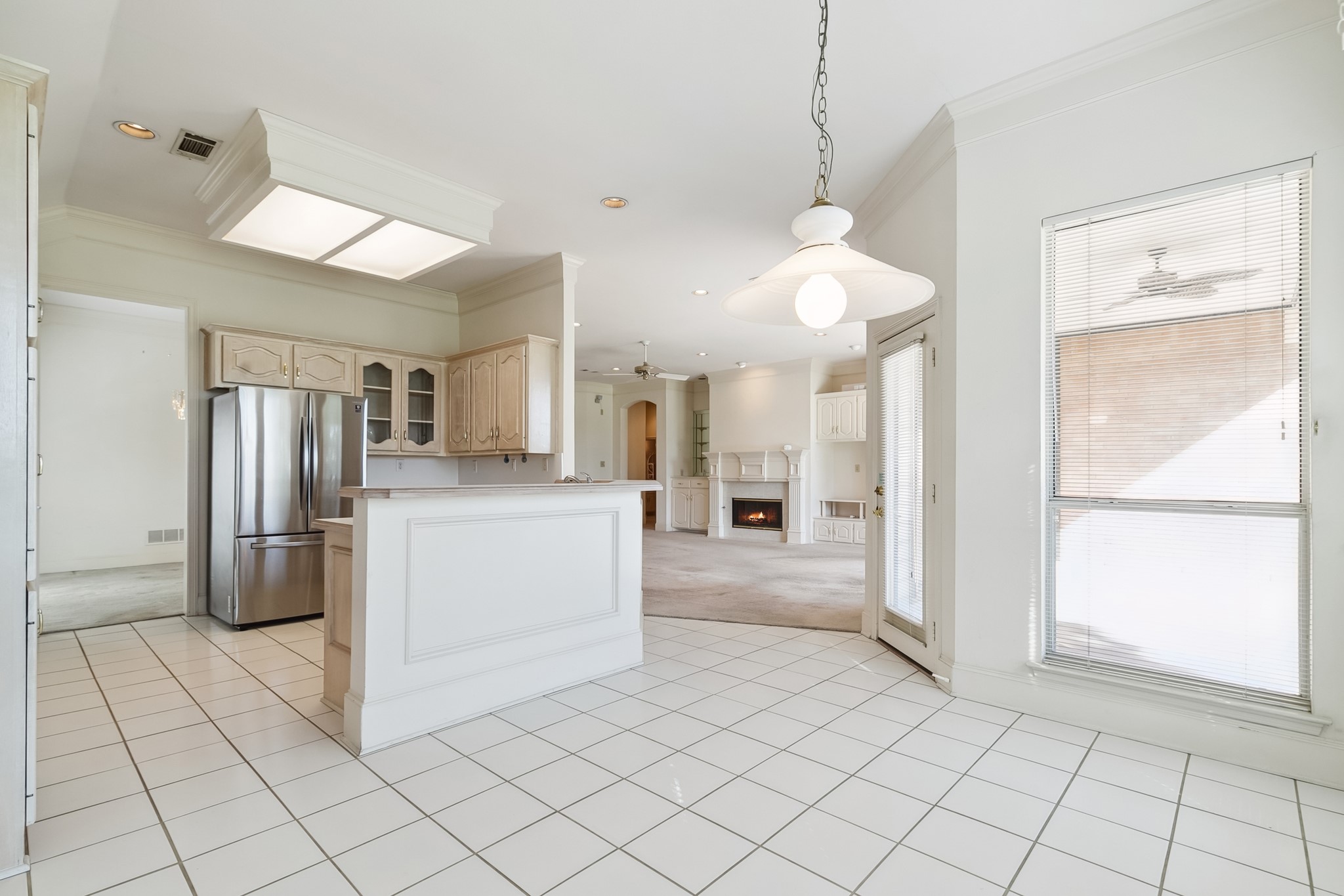 3919 Fairlakes Drive