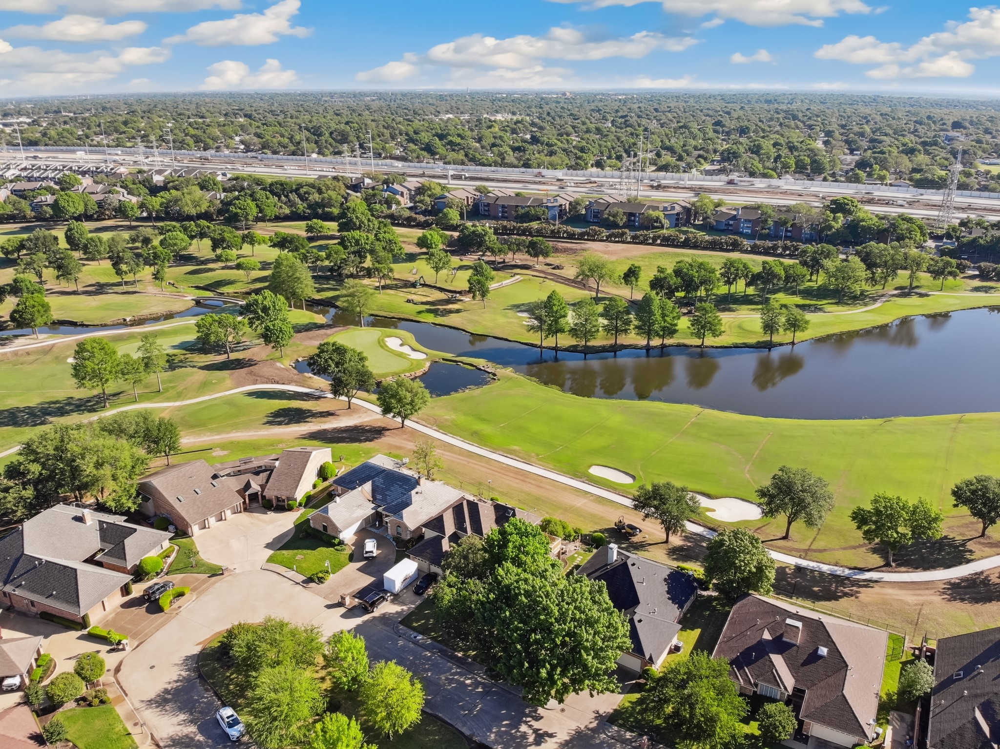 3919 Fairlakes Drive