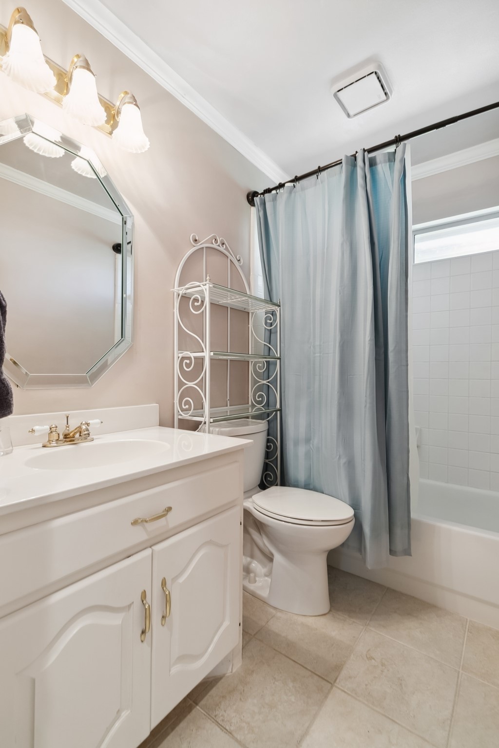 3919 Fairlakes Drive