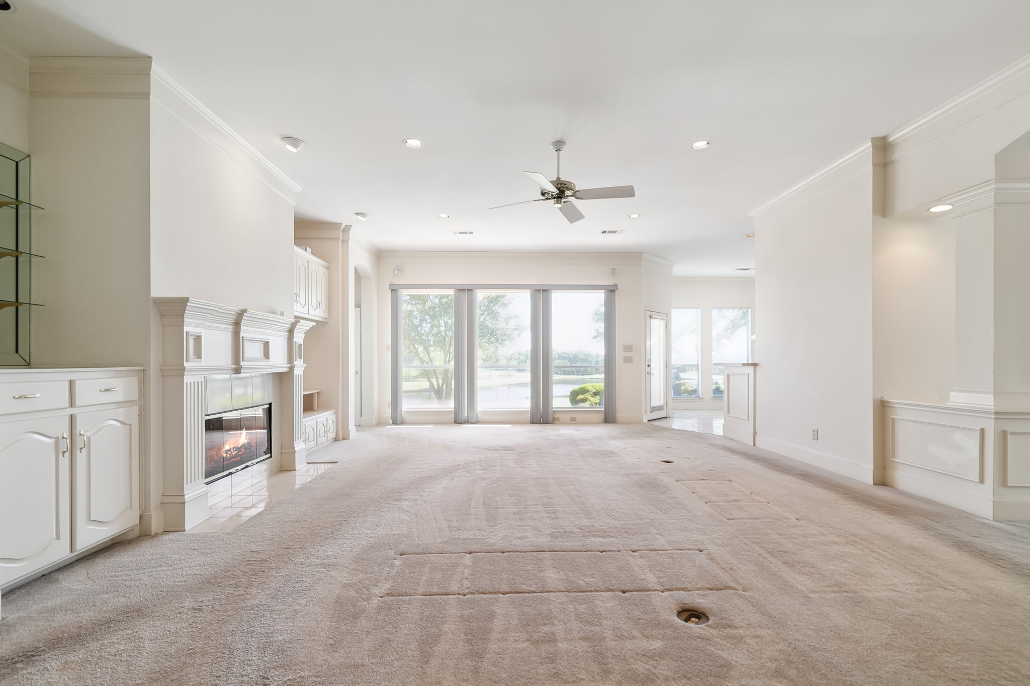 3919 Fairlakes Drive