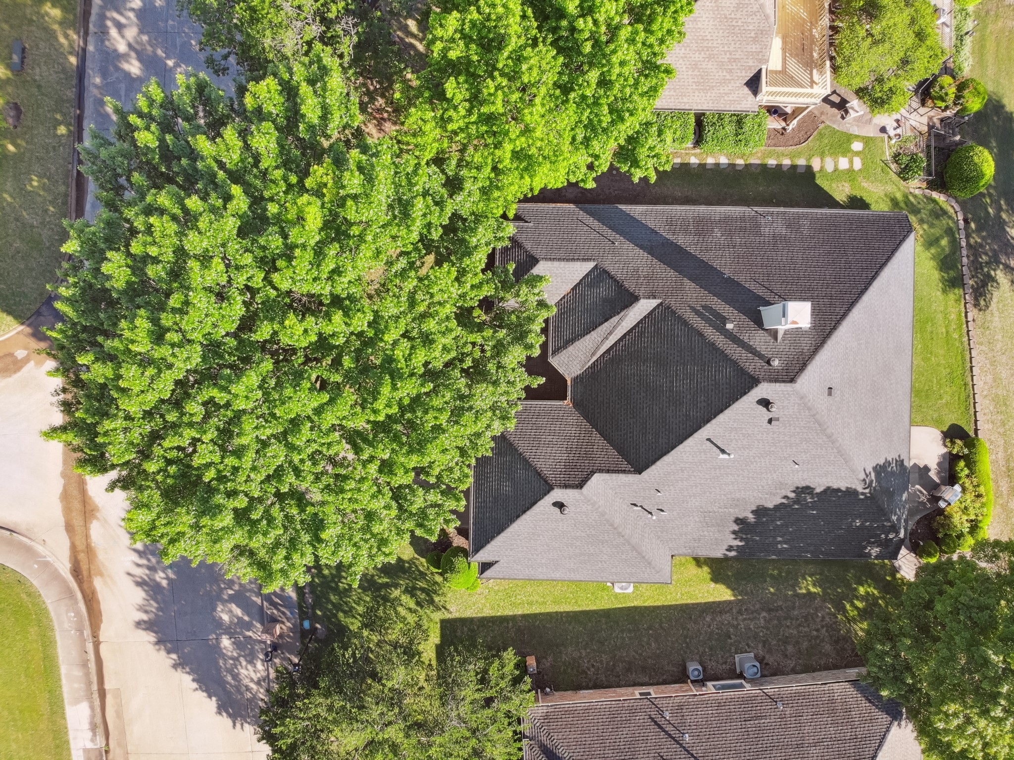 3919 Fairlakes Drive