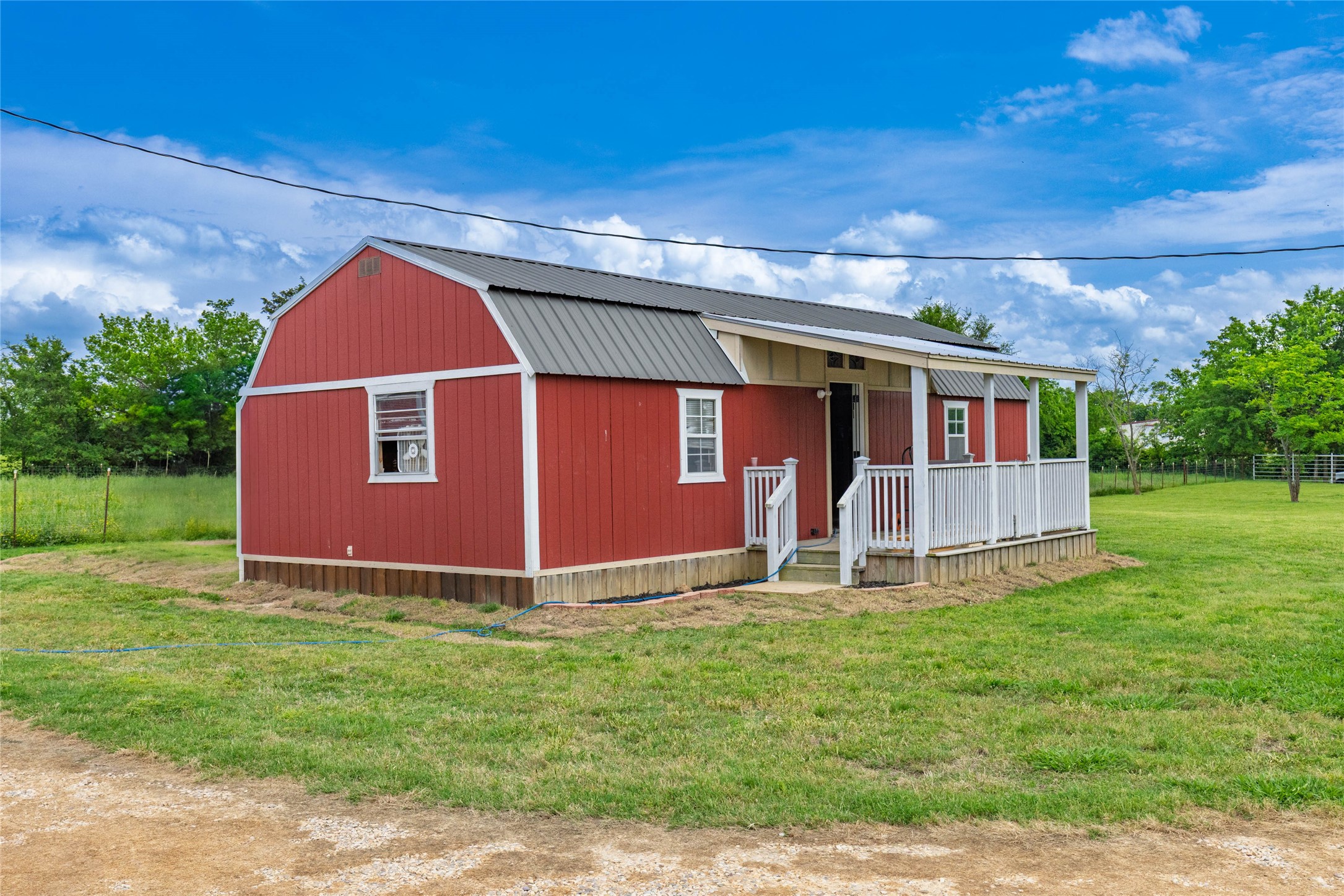 1570 County Road 1144